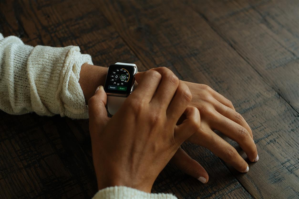As technology continues to evolve, wearable devices are no longer limited to tracking steps or monitoring heart rates. A new generation of innovation is emerging—one that focuses on emotional awareness and mental well-being. At the forefront of this shift is Hume | Band, a groundbreaking wearable designed to help users better understand and manage their emotions.